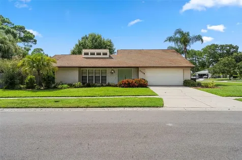 8304 Lago Vista Drive Tampa FL 33614