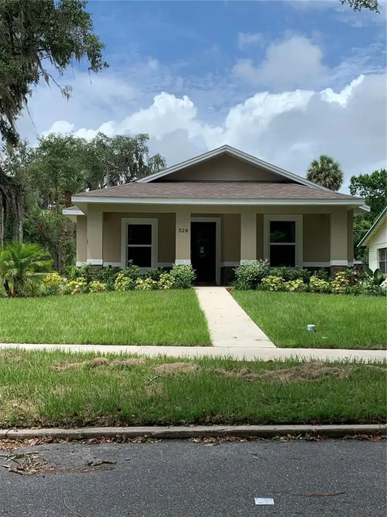 528 Midland Avenue Apopka FL 32703