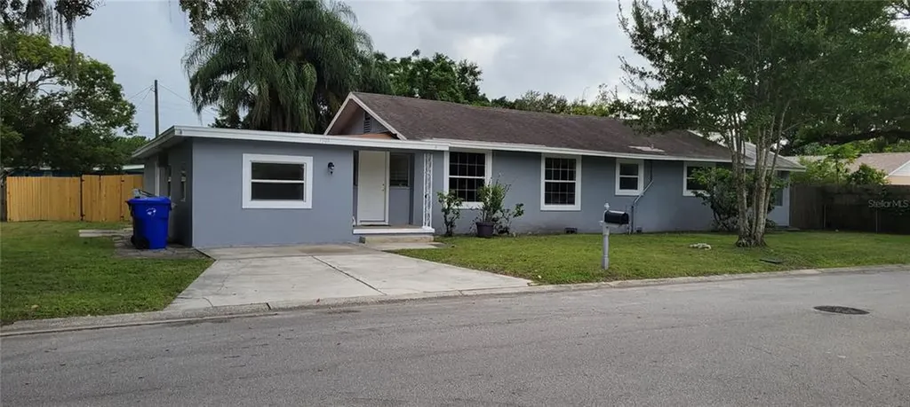 1902 W Martin Street Kissimmee FL 34741