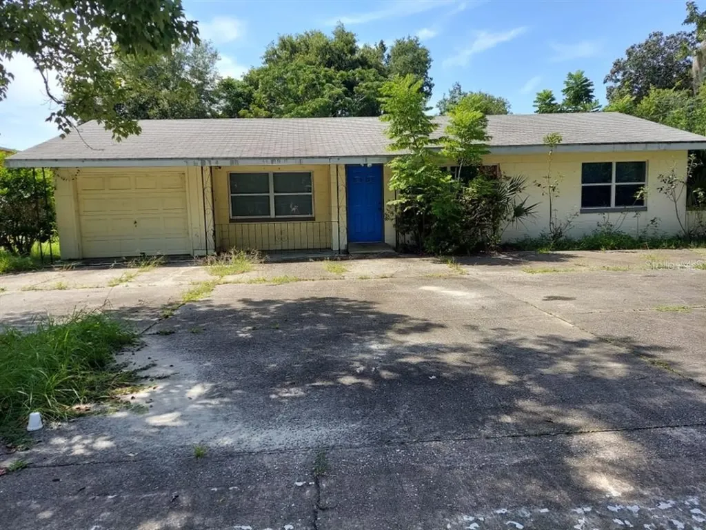 100 W Holly Drive Orange City FL 32763