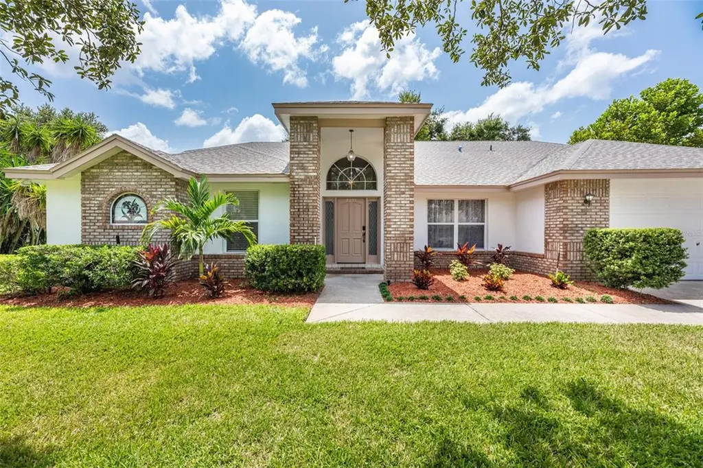 2305 Marseille Court Valrico FL 33596