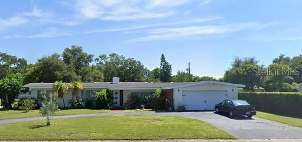 5217 7th Avenue Drive W Bradenton FL 34209
