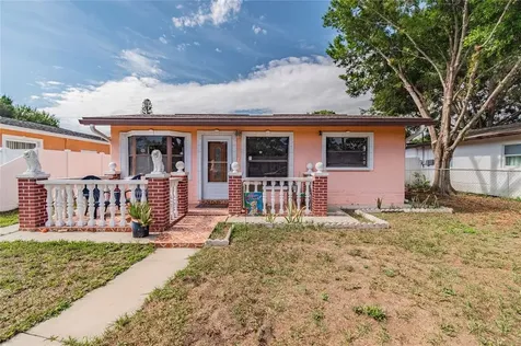 767 71st Avenue N St Petersburg FL 33702