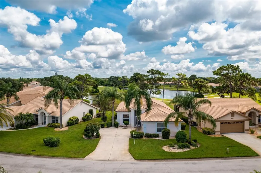8225 Parkside Drive Englewood FL 34224