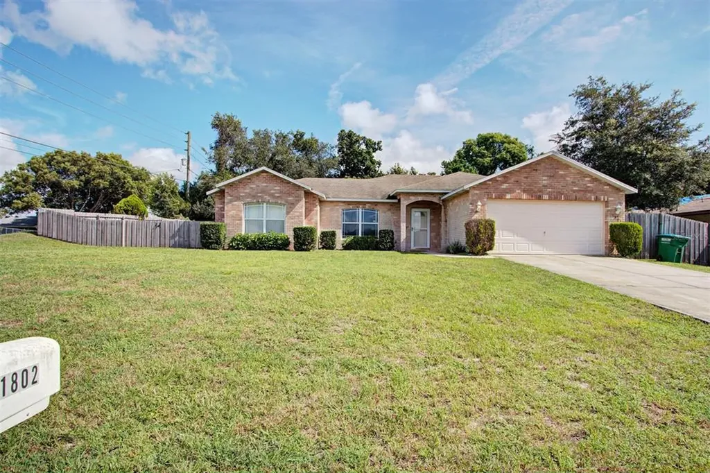 1802 N Akron Drive Deltona FL 32738