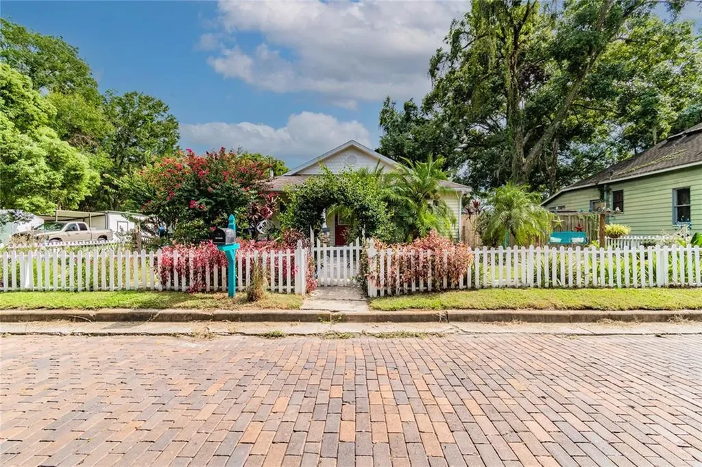 903 W Mclendon Street Plant City FL 33563