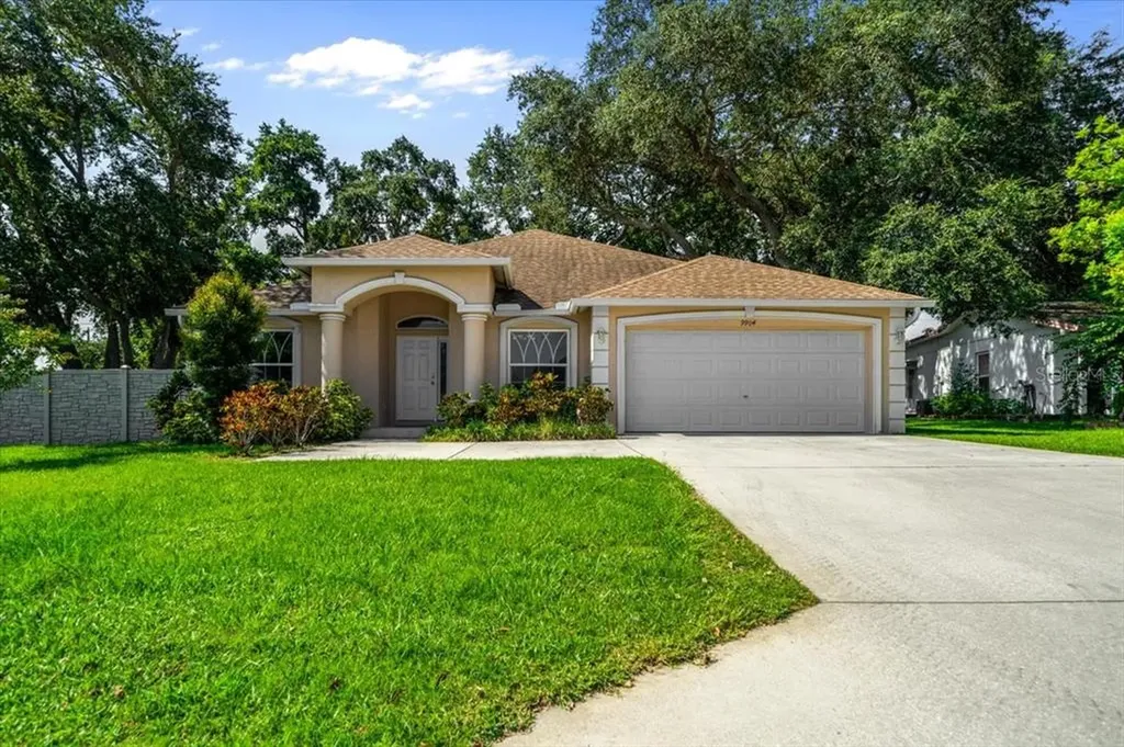 9904 108th Street Seminole FL 33772