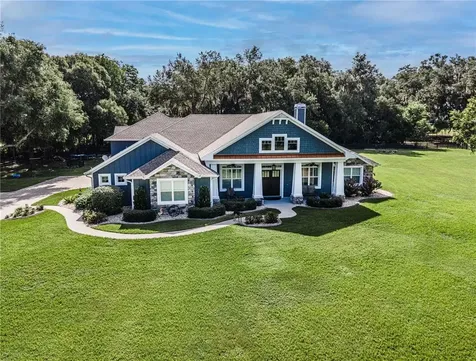 10745 NE 27th Street Oxford FL 34484