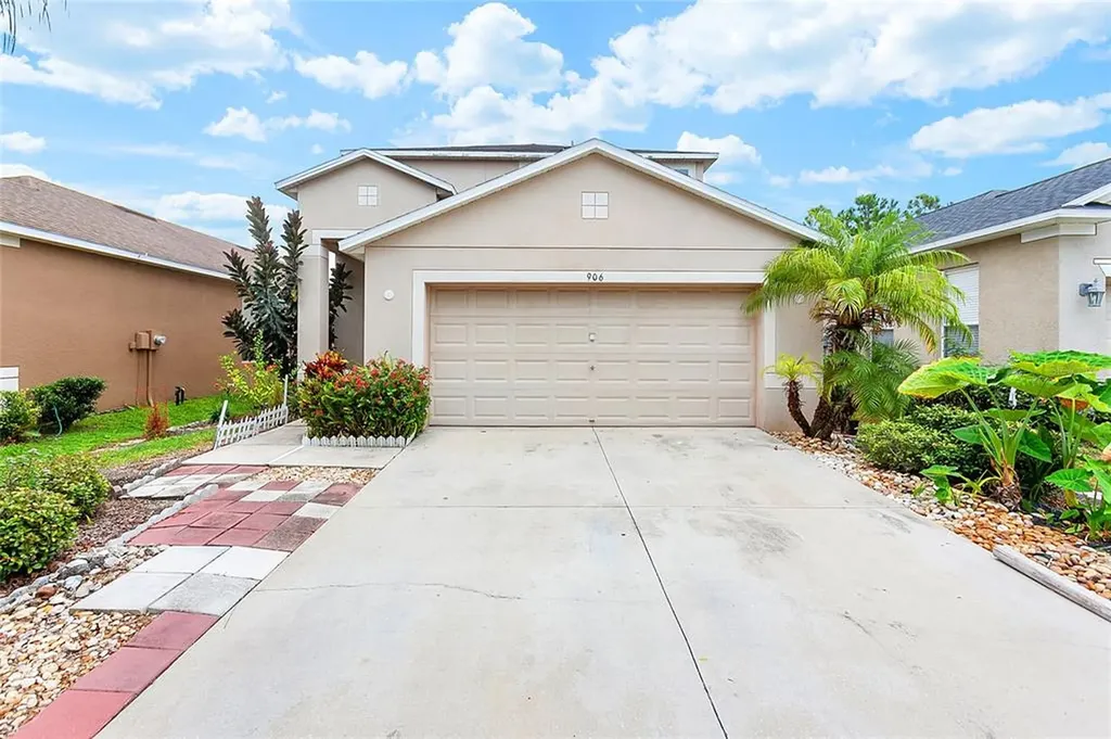 906 Windton Oak Drive Ruskin FL 33570