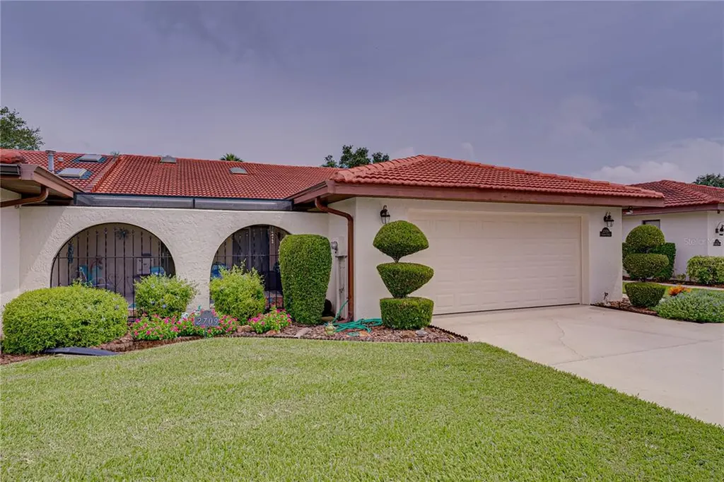 2709 Clubhouse Drive Lake Wales FL 33898