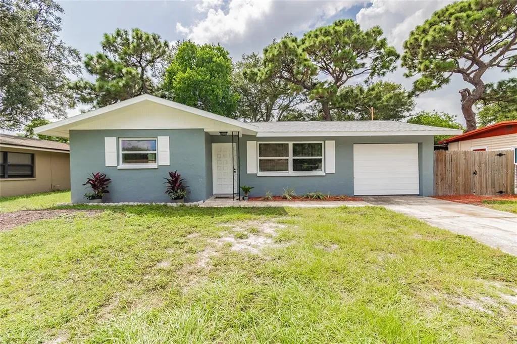 1758 W Manor Avenue Clearwater FL 33765