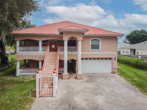1675 S Mulrennan Road Valrico FL 33594