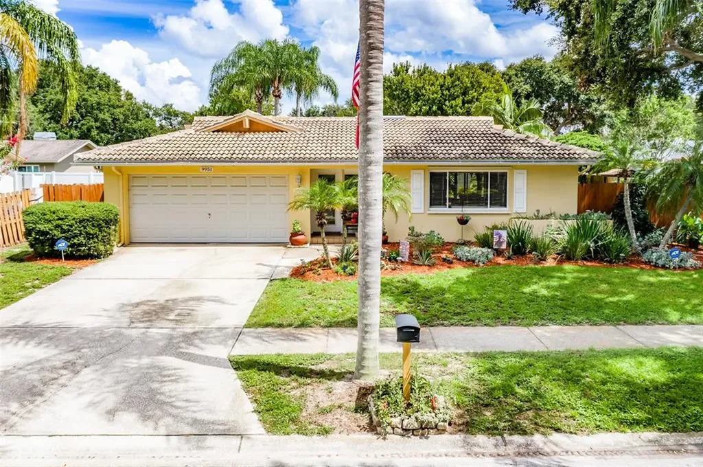 9951 121st Street Seminole FL 33772