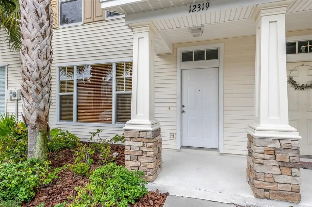 12319 Country White Circle Tampa FL 33635
