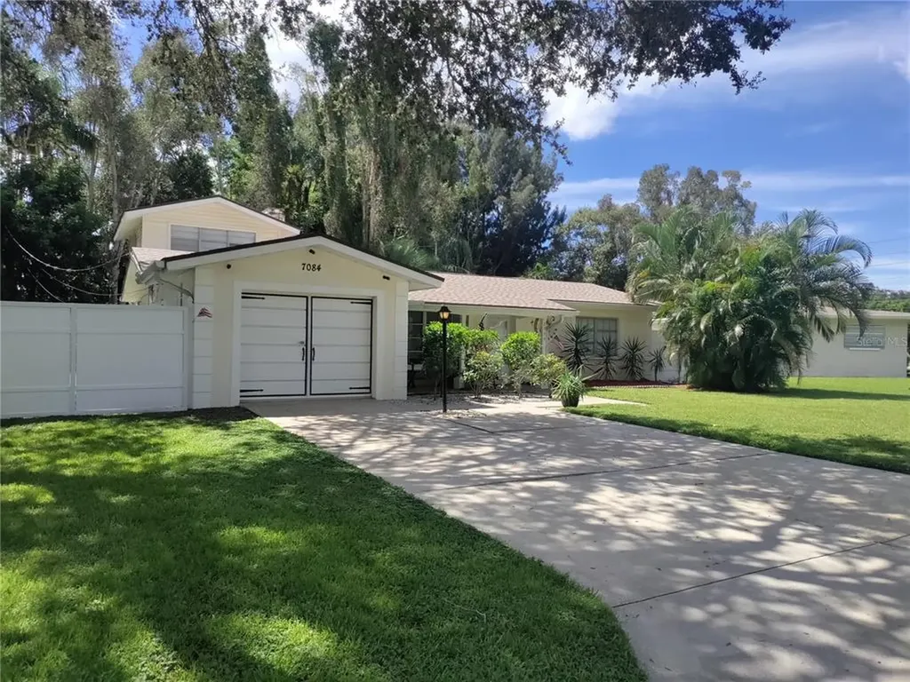 7084 35th Terrace N St Petersburg FL 33710