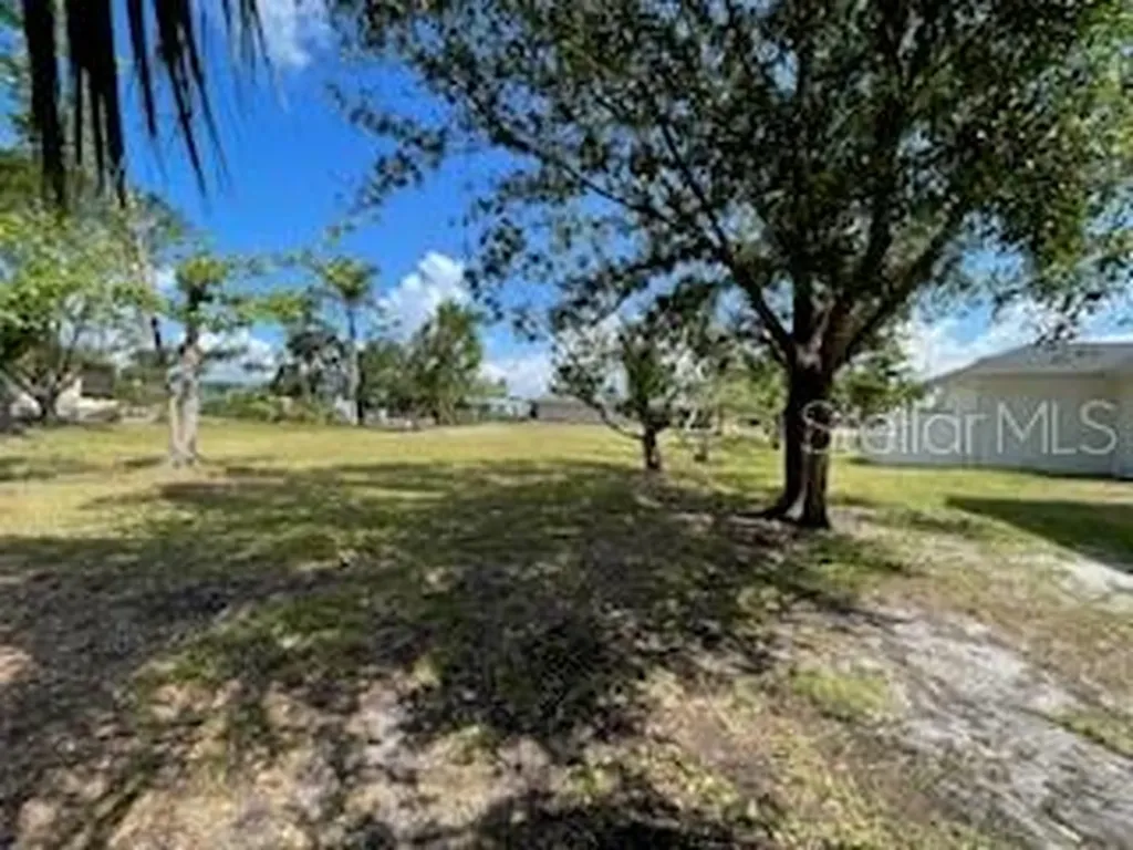 310 W Henry Street Punta Gorda FL 33950