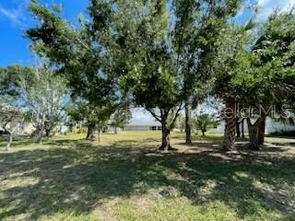 310 W Henry Street Punta Gorda FL 33950
