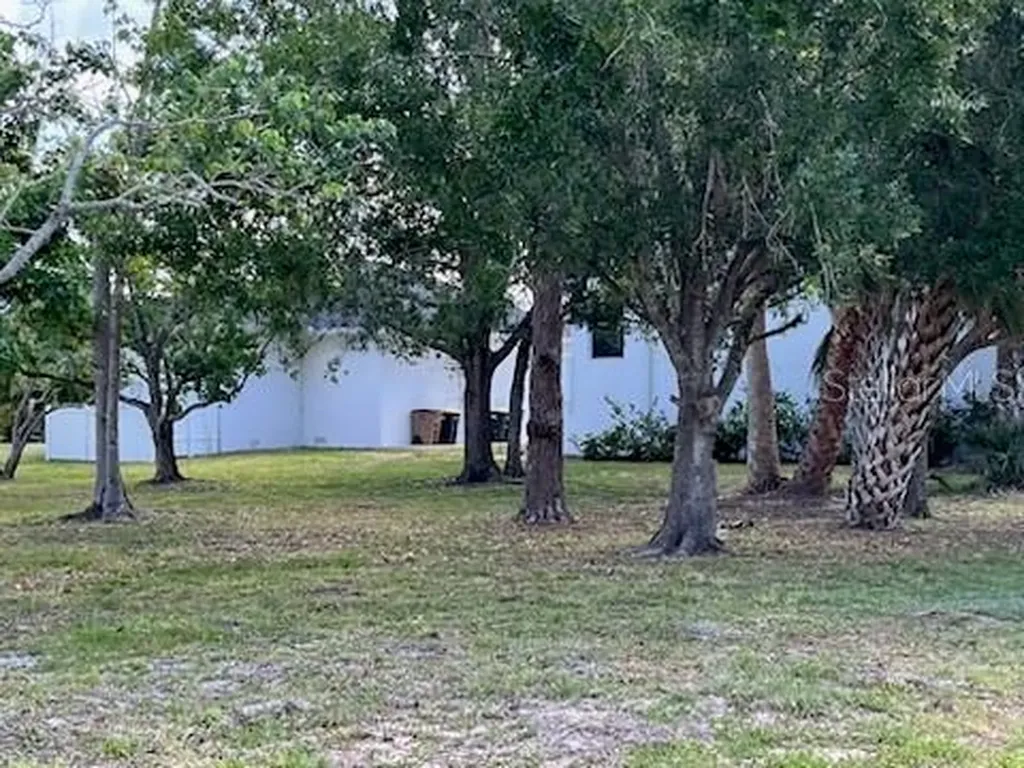 310 W Henry Street Punta Gorda FL 33950