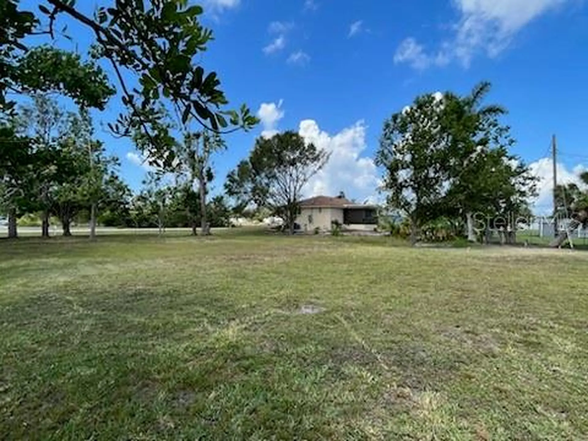 310 W Henry Street Punta Gorda FL 33950