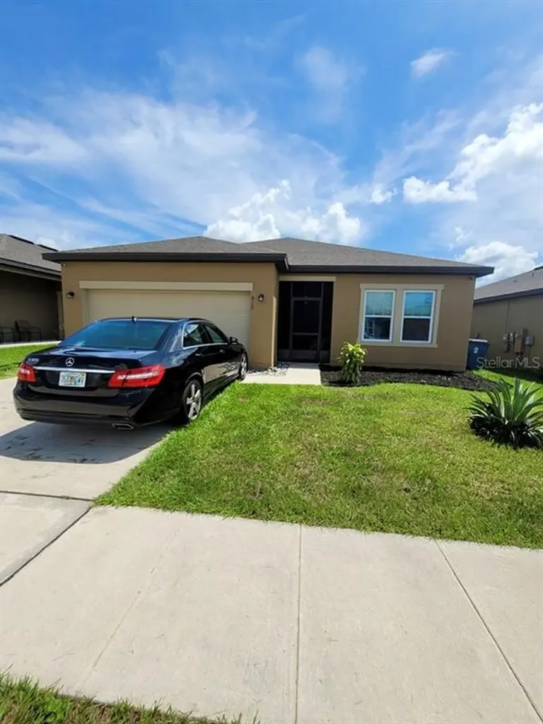 912 Orchid Grove Boulevard Davenport FL 33837