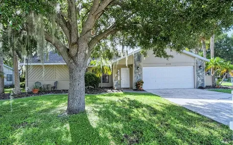 4720 Country Oaks Boulevard Sarasota FL 34243
