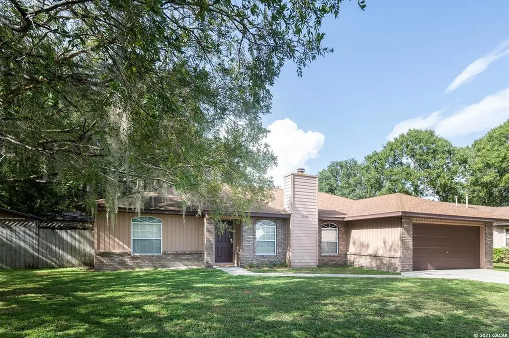 5004 NW 28th Place Gainesville FL 32606