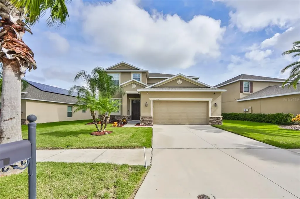 1218 Oak Pond Street Ruskin FL 33570