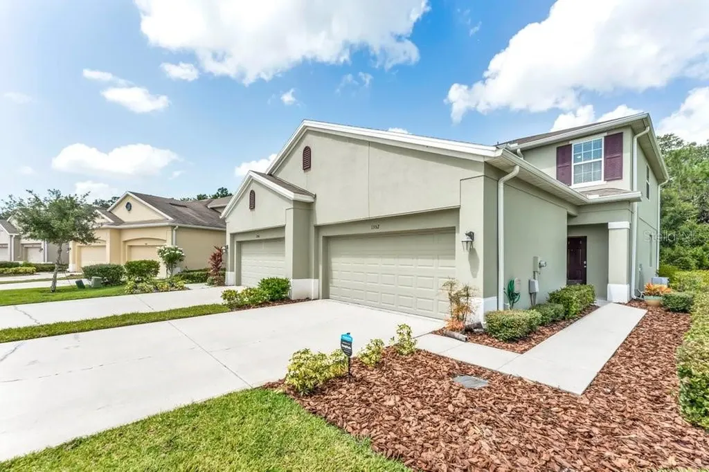 1352 Scarlet Oak Loop Winter Garden FL 34787