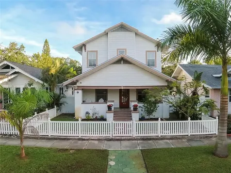209 15th Avenue NE St Petersburg FL 33704