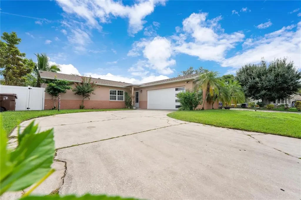2445 Sable Drive Kissimmee FL 34744