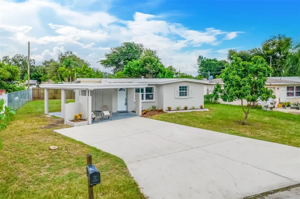 10329 111th Avenue Largo FL 33773