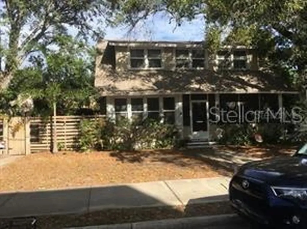 1051 7th Avenue N St Petersburg FL 33705