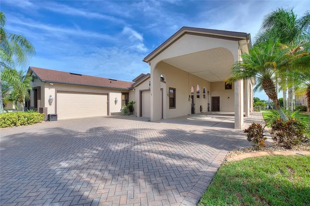 1021 Crossroads Drive Polk City FL 33868