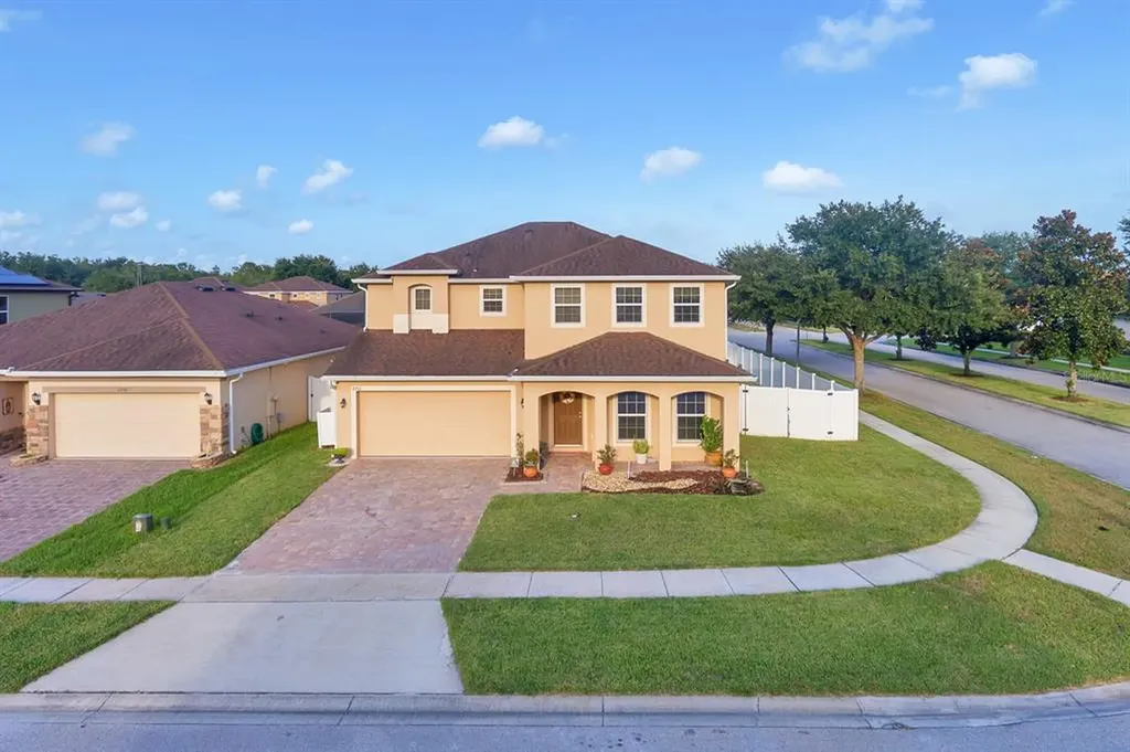 2761 Painted Rock Street Kissimmee FL 34758