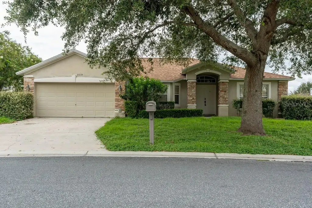 8239 Westmont Terrace Drive Lakeland FL 33810