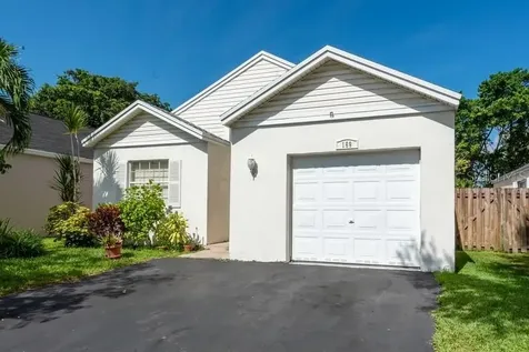 169 SW 159th Way Sunrise FL 33326