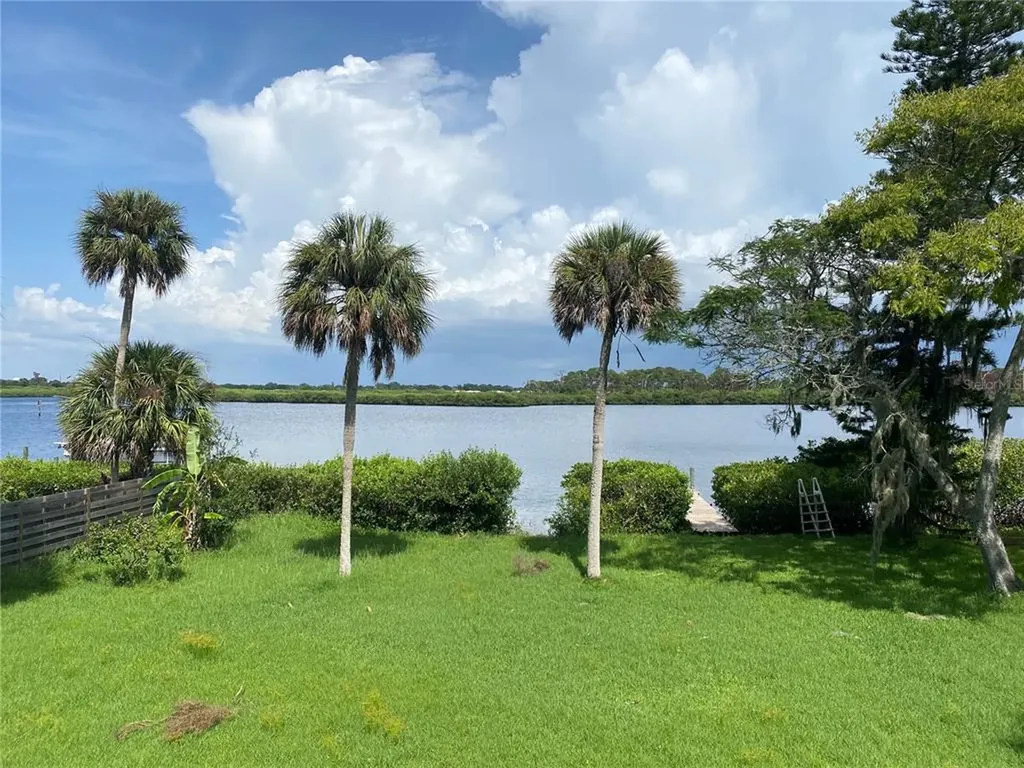 909 32nd Street Court E Bradenton FL 34208