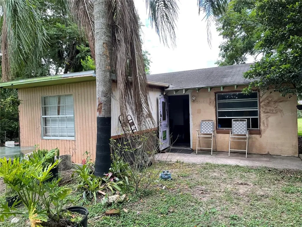 2326 Stillwater Avenue Apopka FL 32703