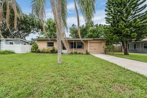 10370 107th Avenue N Largo FL 33773