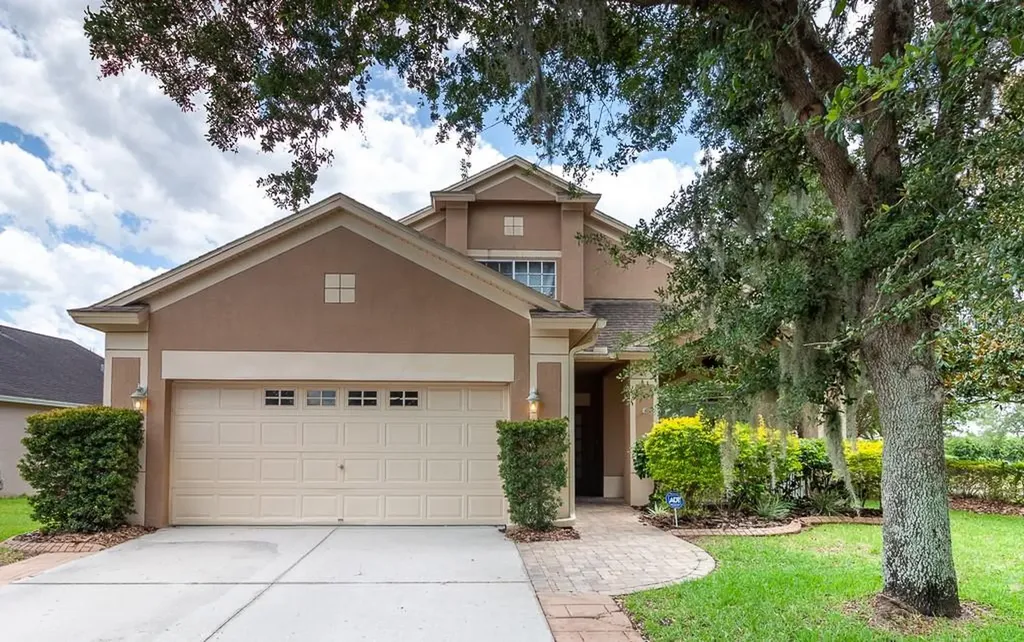 6532 Bridgecrest Drive Lithia FL 33547