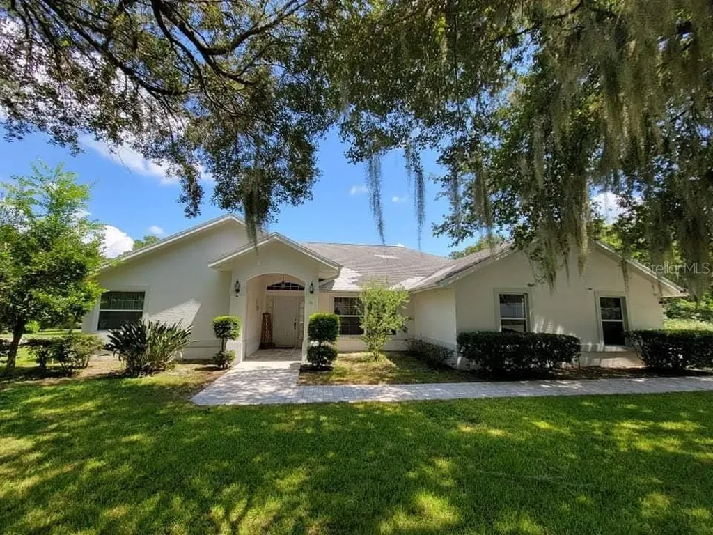 16 Weston Road Leesburg FL 34748