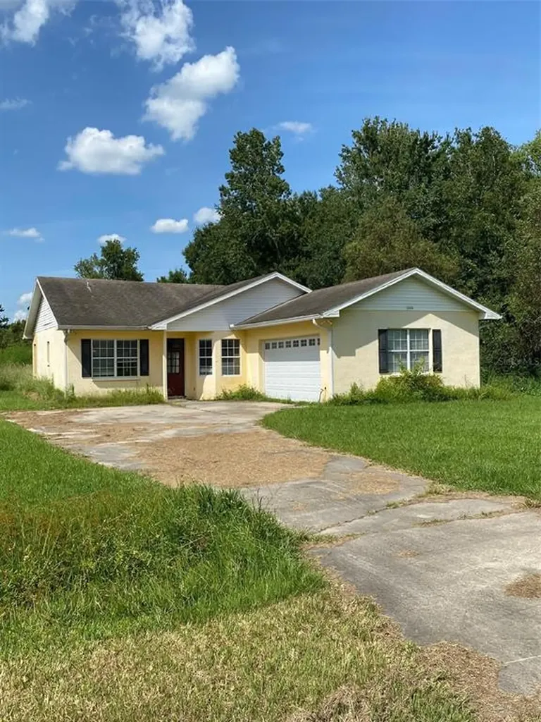 3300 Hickman Avenue Plant City FL 33563