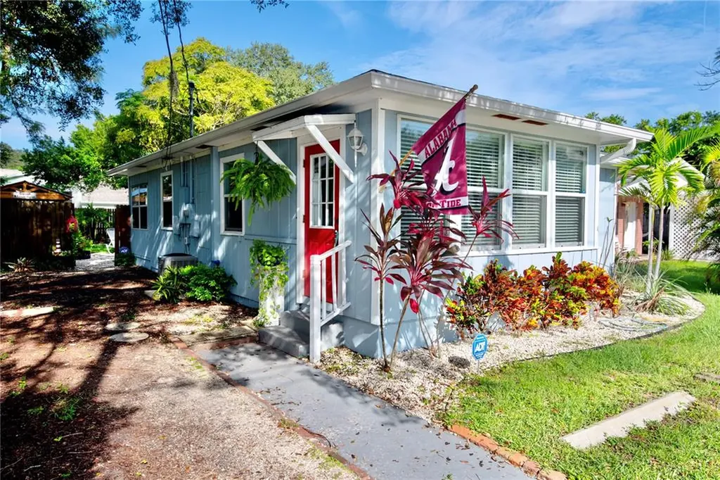 1930 Douglas Avenue Clearwater FL 33755