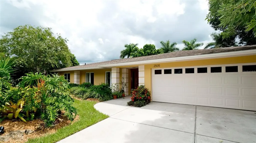 2505 S Brink Avenue Sarasota FL 34239