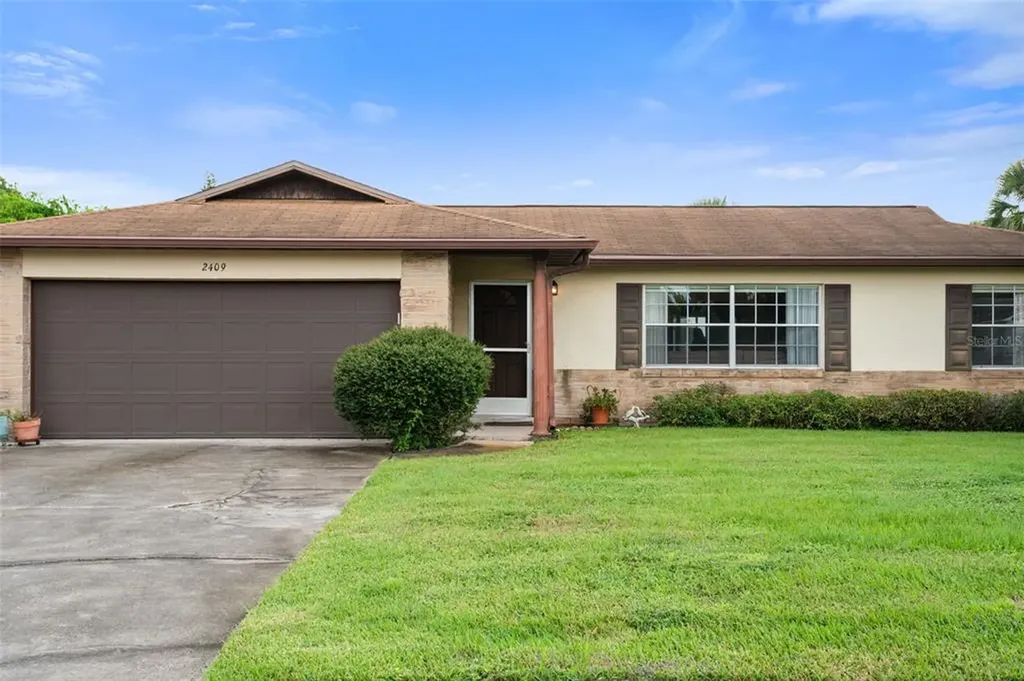 2409 Paradise Drive Kissimmee FL 34741