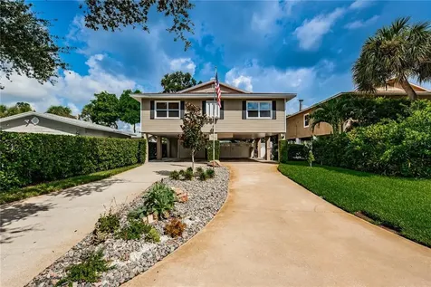 1757 Mississippi Avenue NE St Petersburg FL 33703