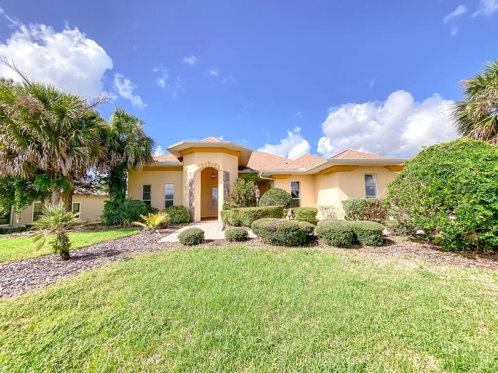 38727 Oak Place Court Lady Lake FL 32159
