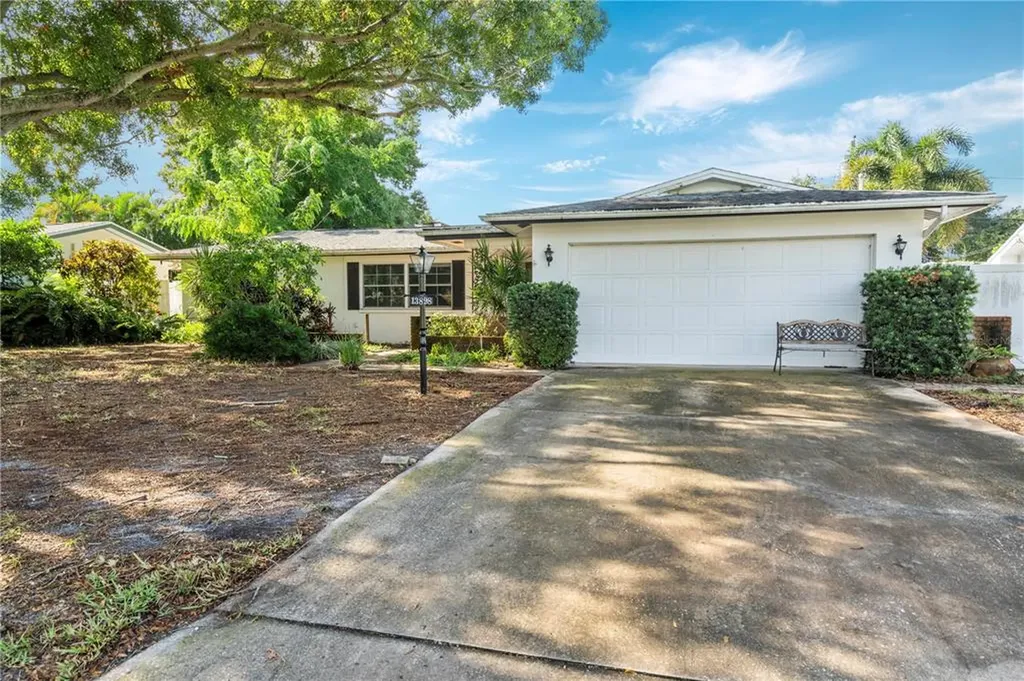 13898 Martinique Drive Seminole FL 33776