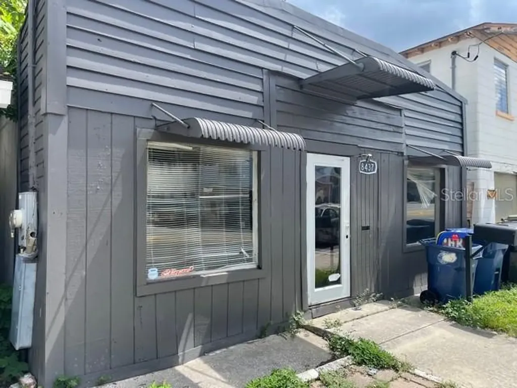 8437 N Nebraska Avenue Tampa FL 33604