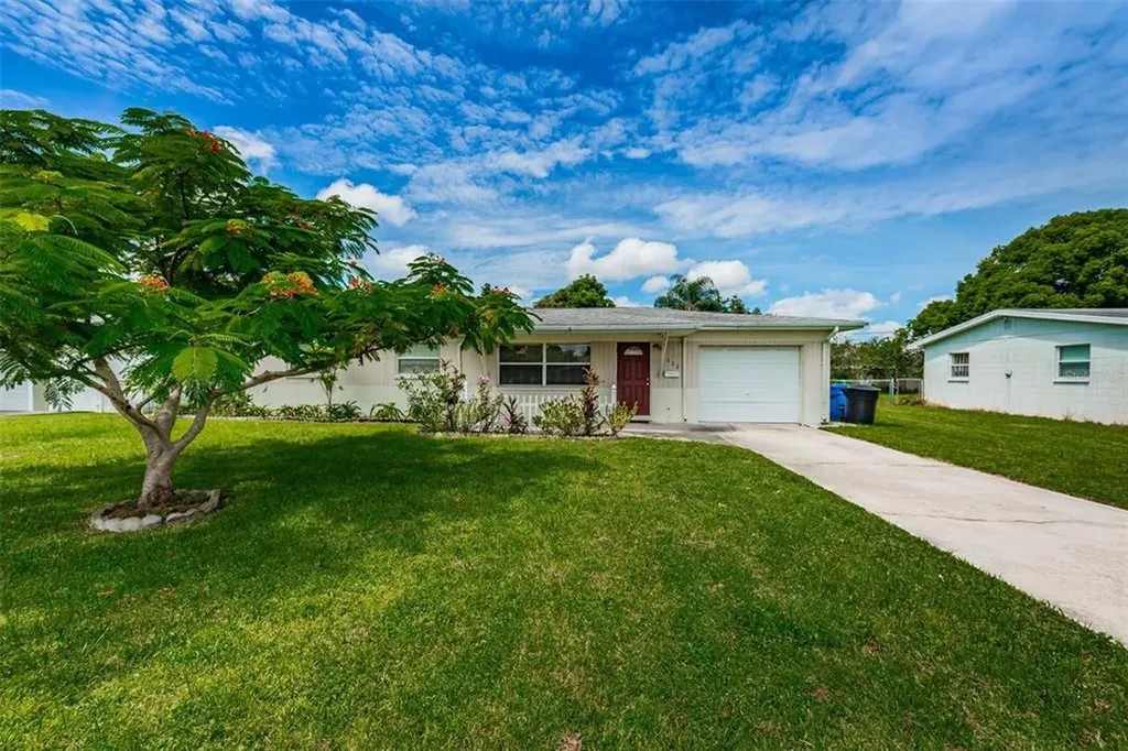 6022 15th Street N St Petersburg FL 33703